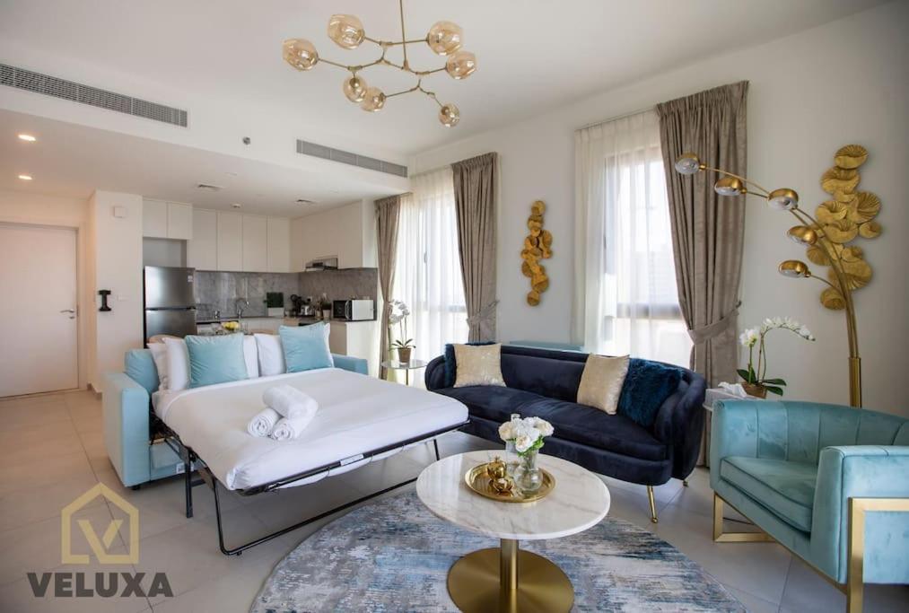 Veluxa - Luxury And Bright 1 Bedroom Apartment, Burj View! Dubái Exterior foto