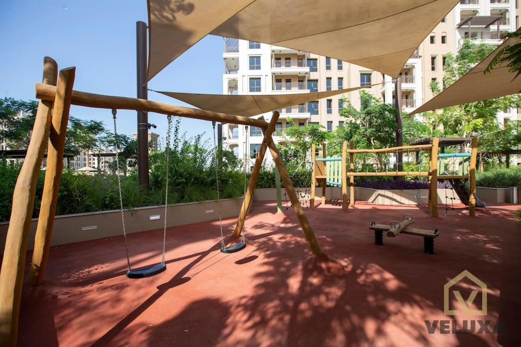 Veluxa - Luxury And Bright 1 Bedroom Apartment, Burj View! Dubái Exterior foto